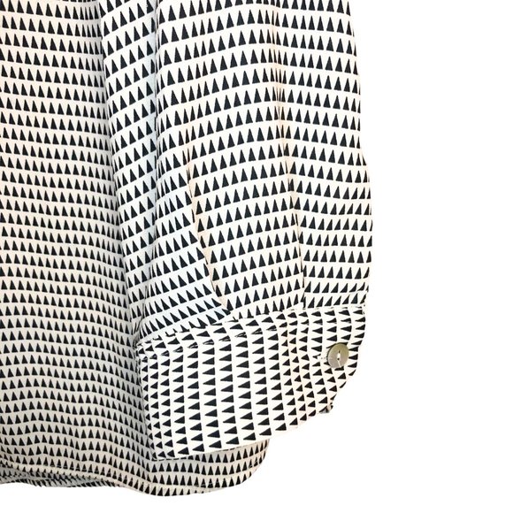 White with Black Triangles Business Casual Tunic Blouse - Sz 20 - Picture 5 of 8